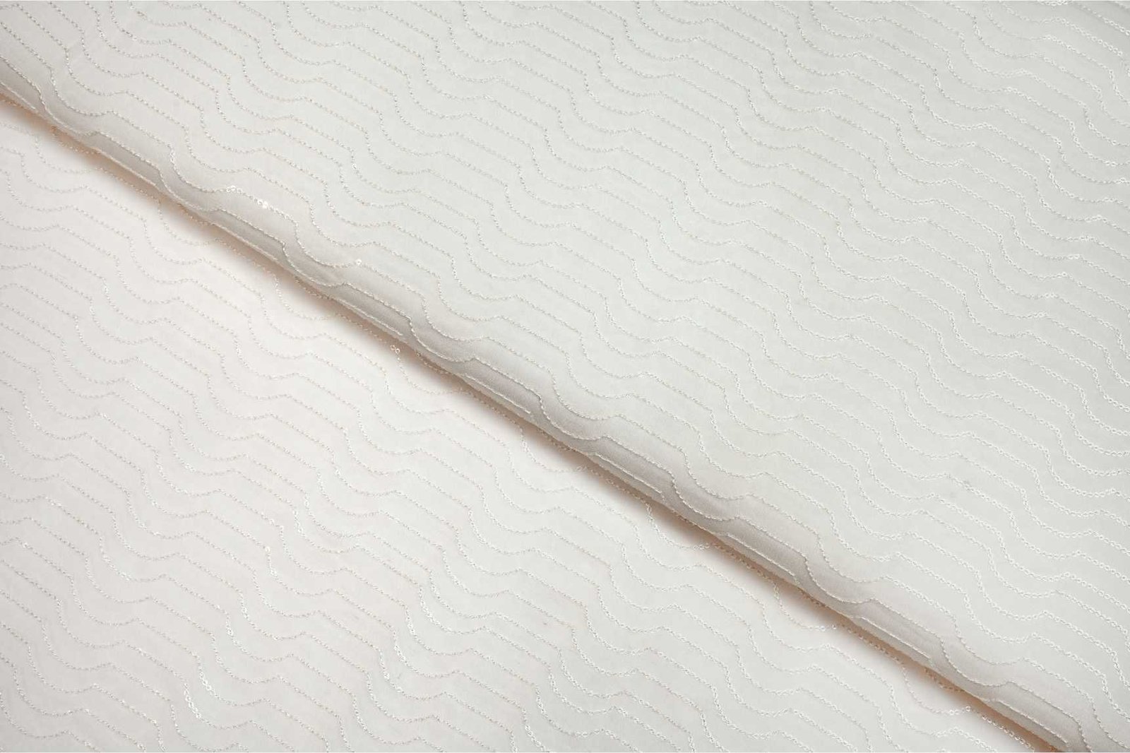 DIABLE  OFF WHITE COLOR WISCOSS GEORGET GOLD EMBOSS CRUSH WEAVE LEAF  MOTIVE PATTERN JAQARD FABRIC 10788