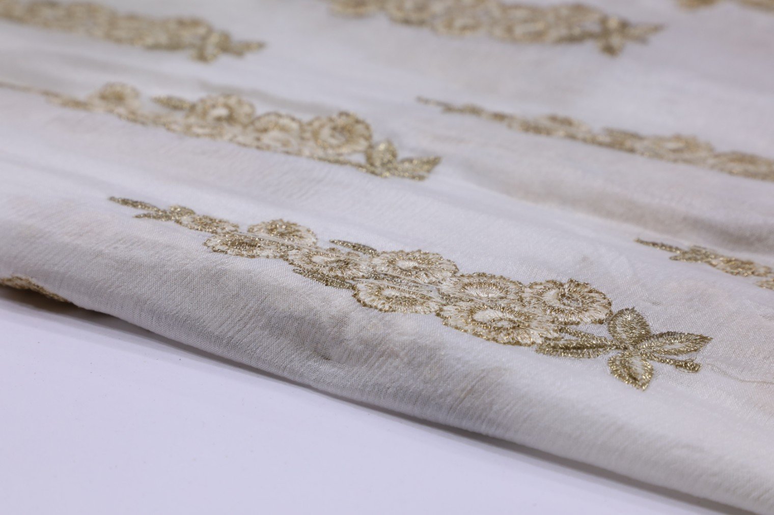 DIABLE WHITE COLOR CHINON METALLIC COPPER ZARI & RESHAM THREAD MOTIF WORK 2365