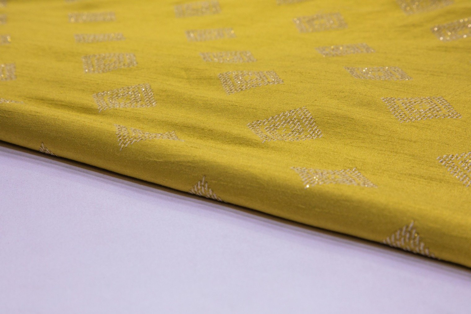 MIDDAY YELLOW COLOR DIAMOND MOTIF DOLA SILK FOIL WORK 2903