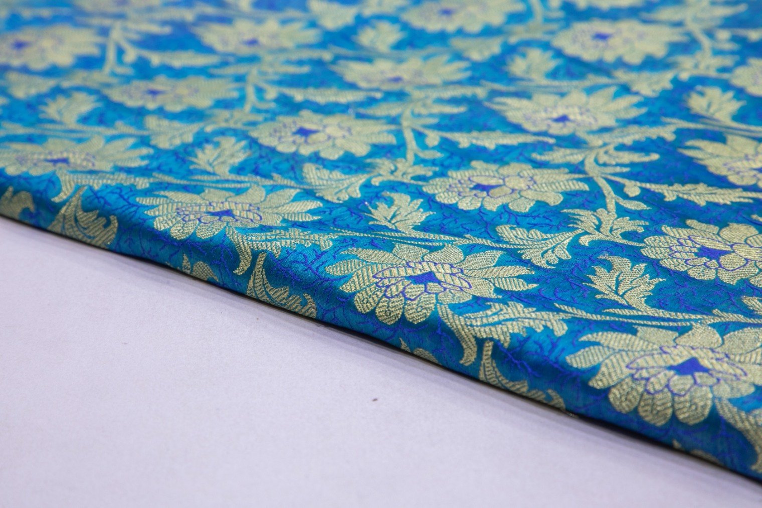 SAPPHIRE BLUE COLOR GOLD ZARI ALLOVER FLORAL ZAAL PATTERN SILK KINKHAB BROCADE FABRIC 3320