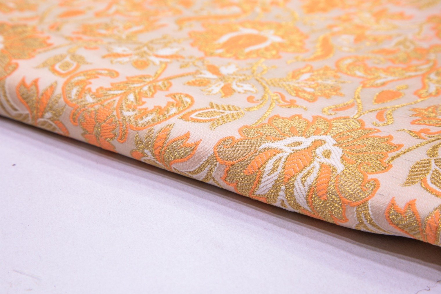 OFF WHITE & ORANGE COLOR ABSTRACT PATTERN SILK BROCADE FABRIC 3362