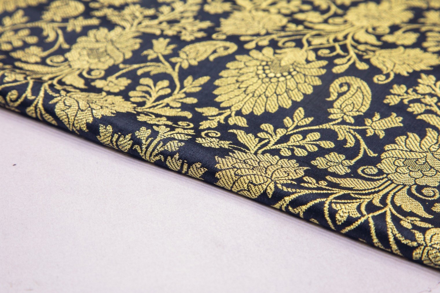 Z BLACK COLOR GOLD ZARI ALLOVER PATTERN SILK BROCADE FABRIC 3389