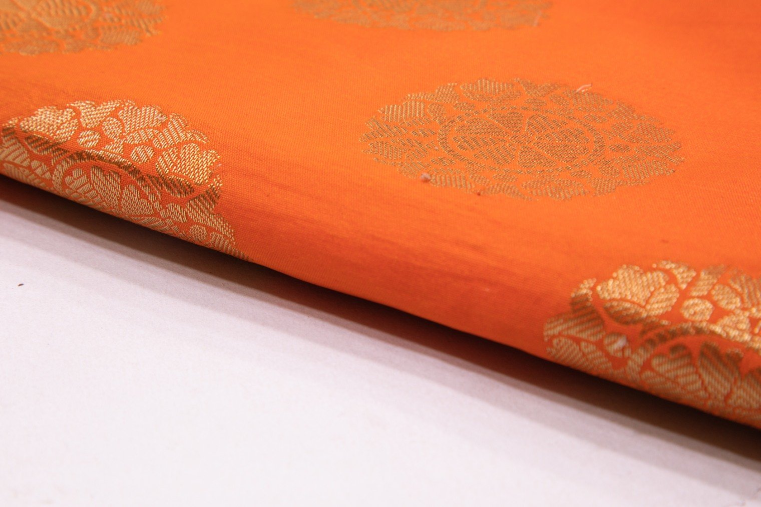 BRIGHT ORANGE COLOR COPPER ZARI ROUND MOTIF PATTERN SILK BROCADE 3419