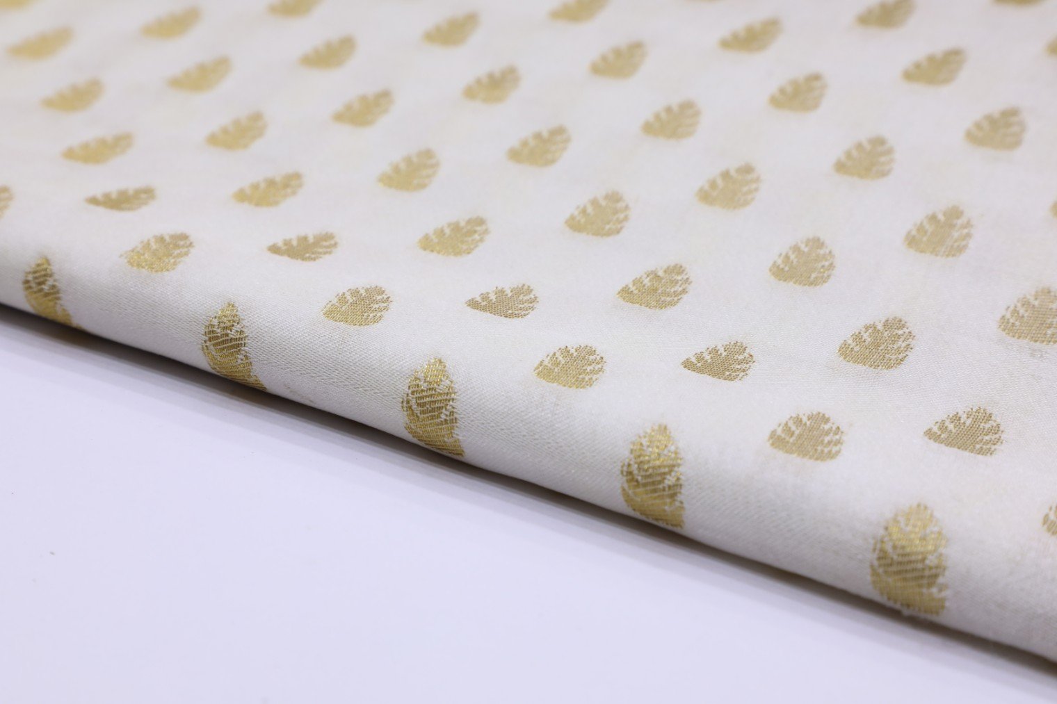 DIABLE WHITE COLOR GOLD WEAVE MOTIF PURE SILK BROCADE 4149