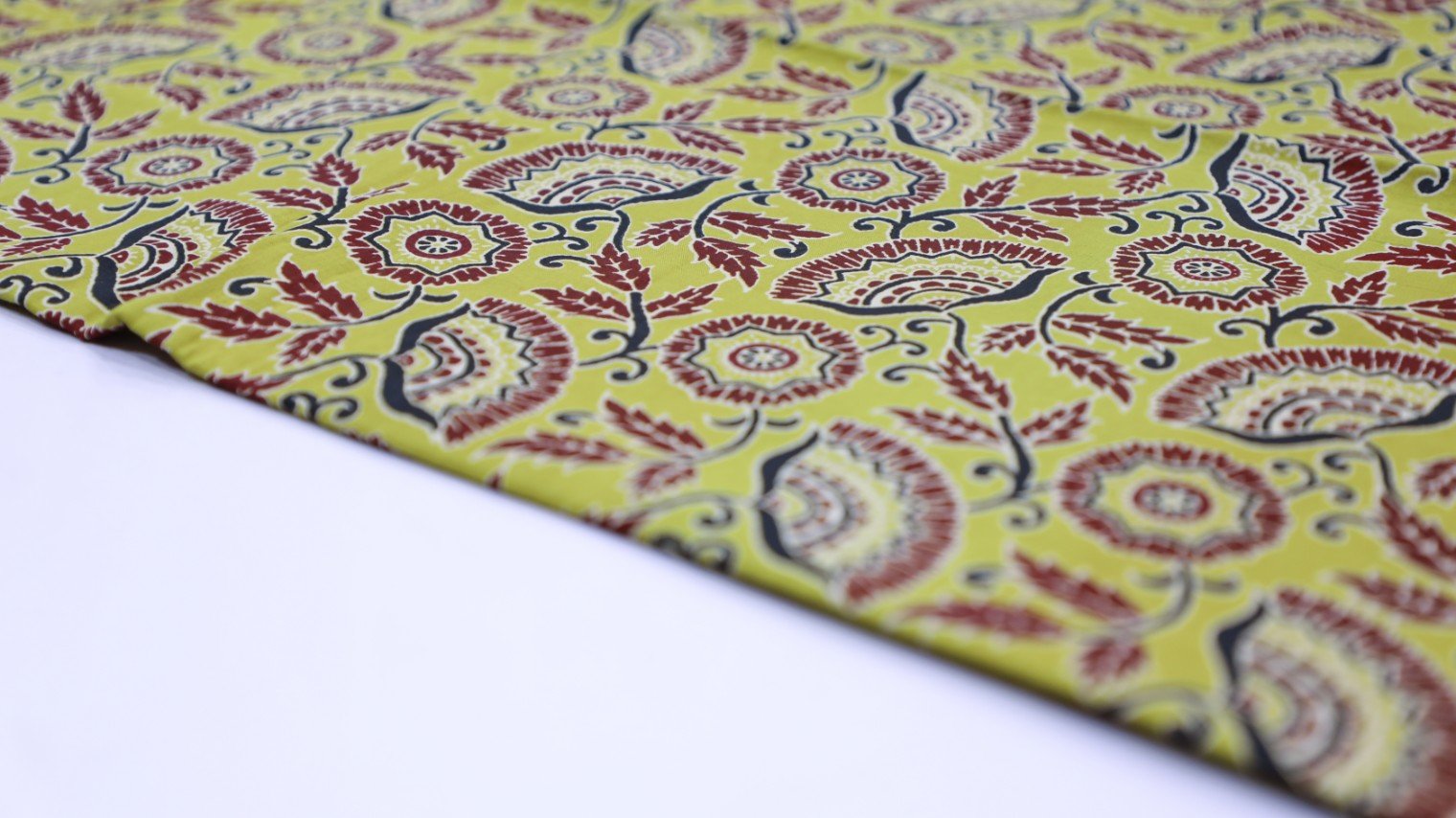 PARAKEET GREEN COLOR COTTON SCREEN PRINT ALLOVER FLORAL FABRIC - 4425