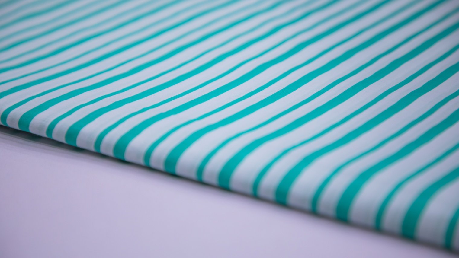 AQUAMARINE GREEN COLOR COTTON SCREEN PRINT WHITE STRIPES PATTERN FABRIC - 4503