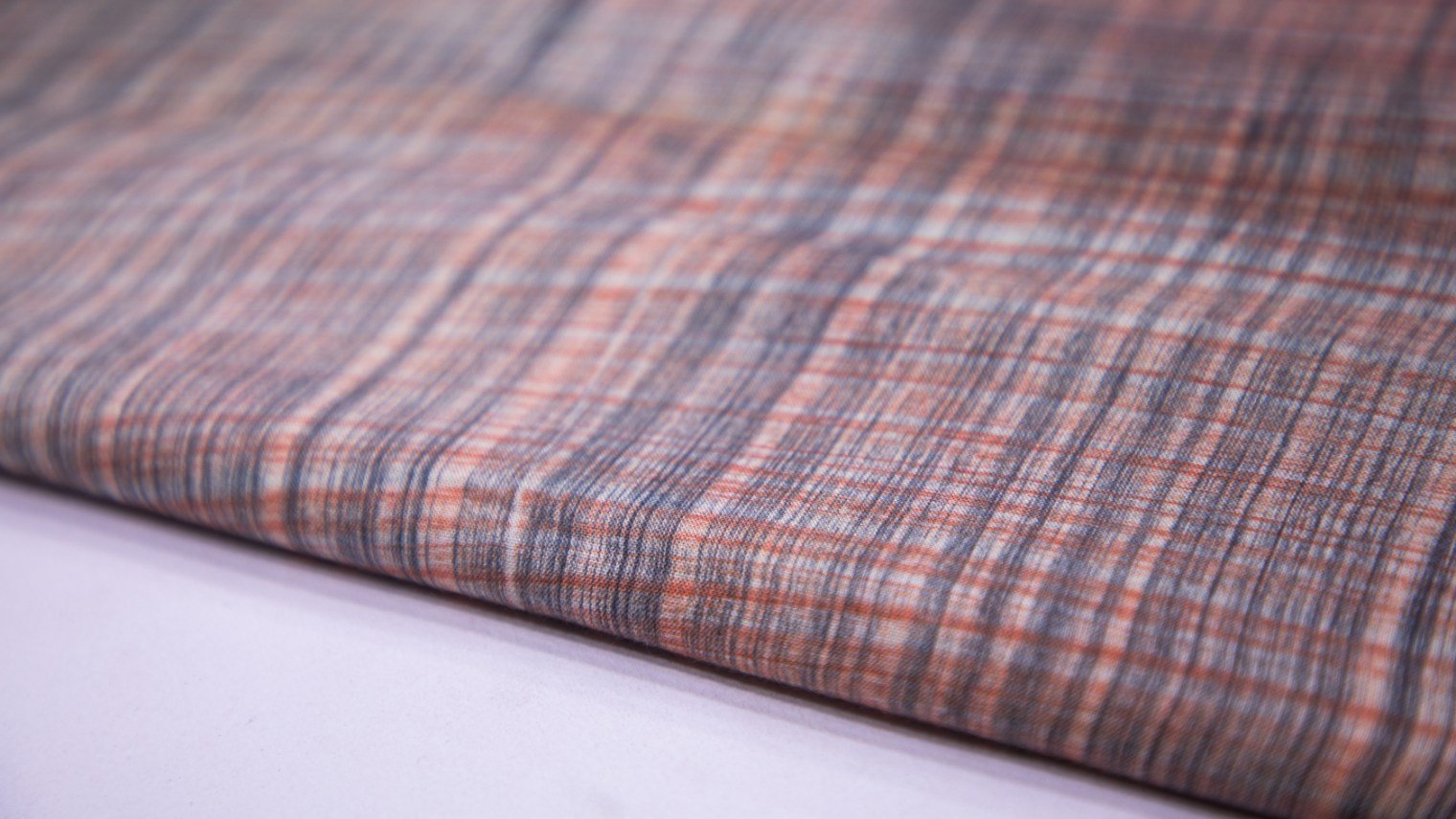 CREAM COLOR RAYON BLACK & RUST BRUSH PATTERN SCREEN PRINT FABRIC - 5303