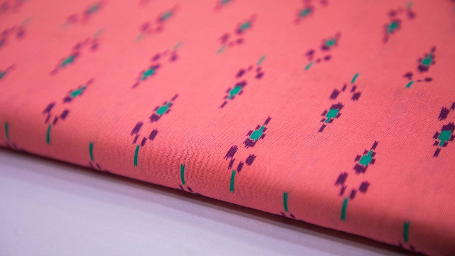 PUNCH PINK COLOR COTTON SCREEN PRINT JAIPURI GEOMETRIC MOTIF FABRIC - 4794
