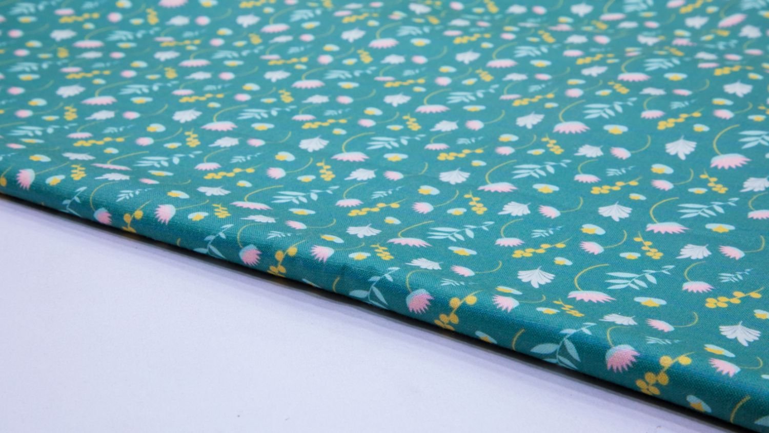 Till Green Color Cotton Flex Digital Floral All Over Patern Print Fabric - 5145