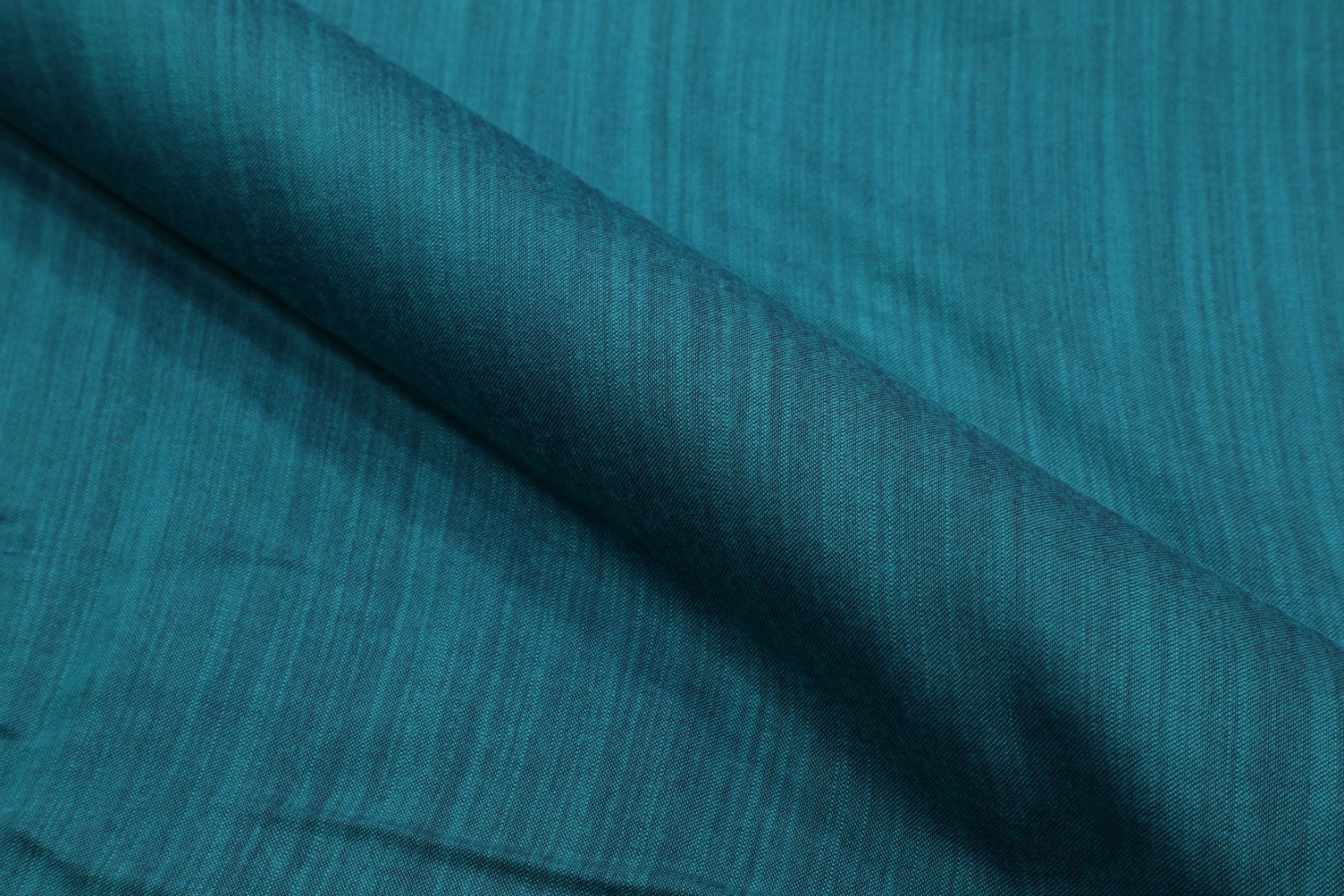BOUQUET PURPLE COLOR TWOTONE SLUB TEXTURE RAYON FABRIC 11769