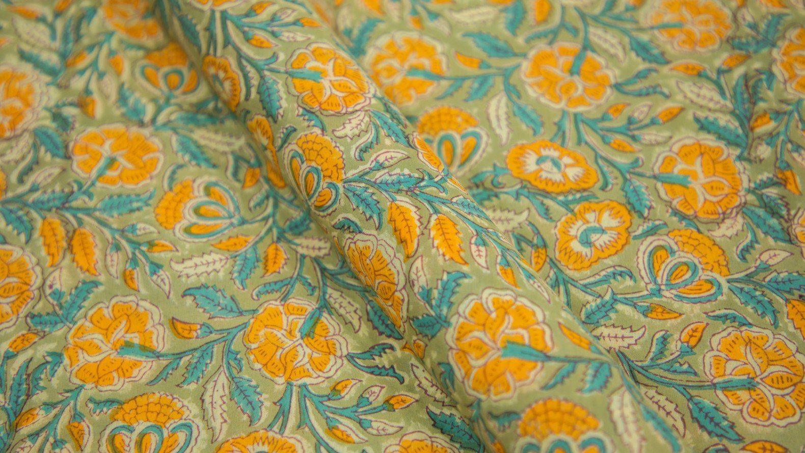 BAY BLUE COLOR COTTON GAMTHI RAPID CAMEL SHAPE HANDBLOCK MOTIVE PATTERN PRINTED FABRIC 8691