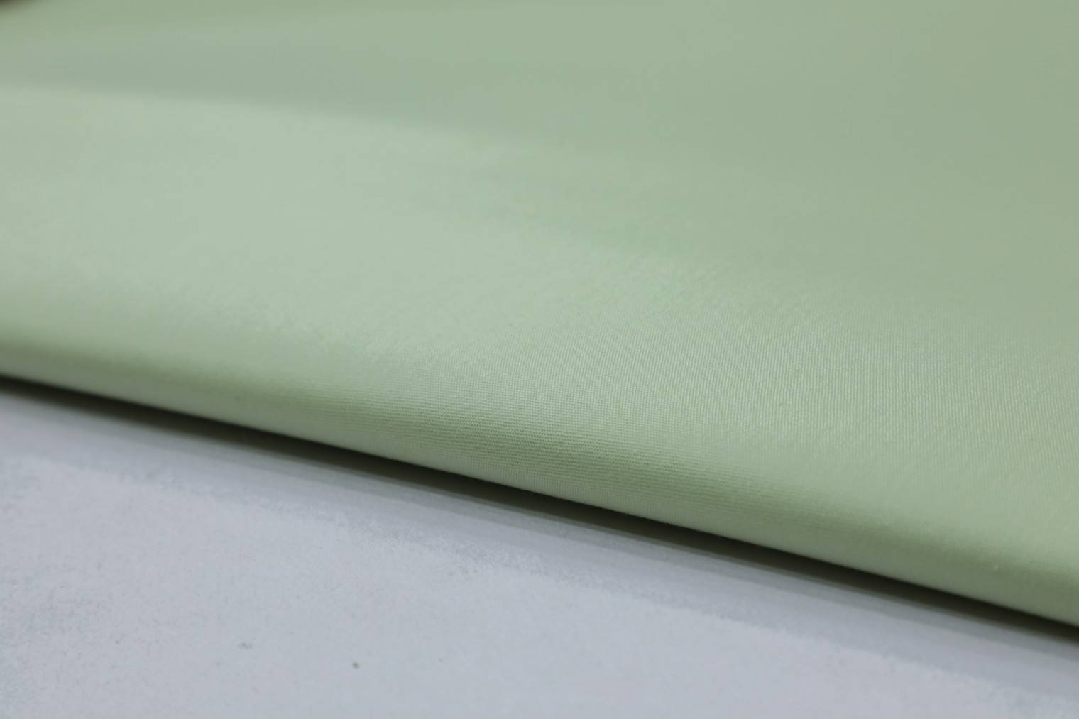 MINT ESSENCE GREEN COLOR COTTON POPLIN UMAID PLAIN 9358