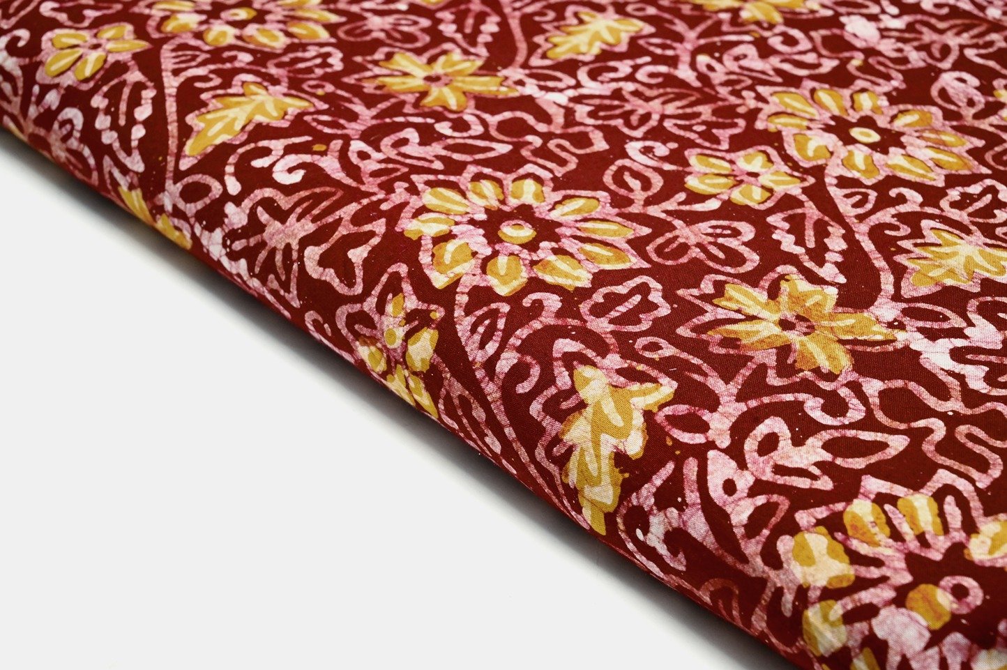 NATURAL MAROON COLOR YELLOW ABSTRACT BATIK PATTERN RAYON PRINT FABRIC - 10294