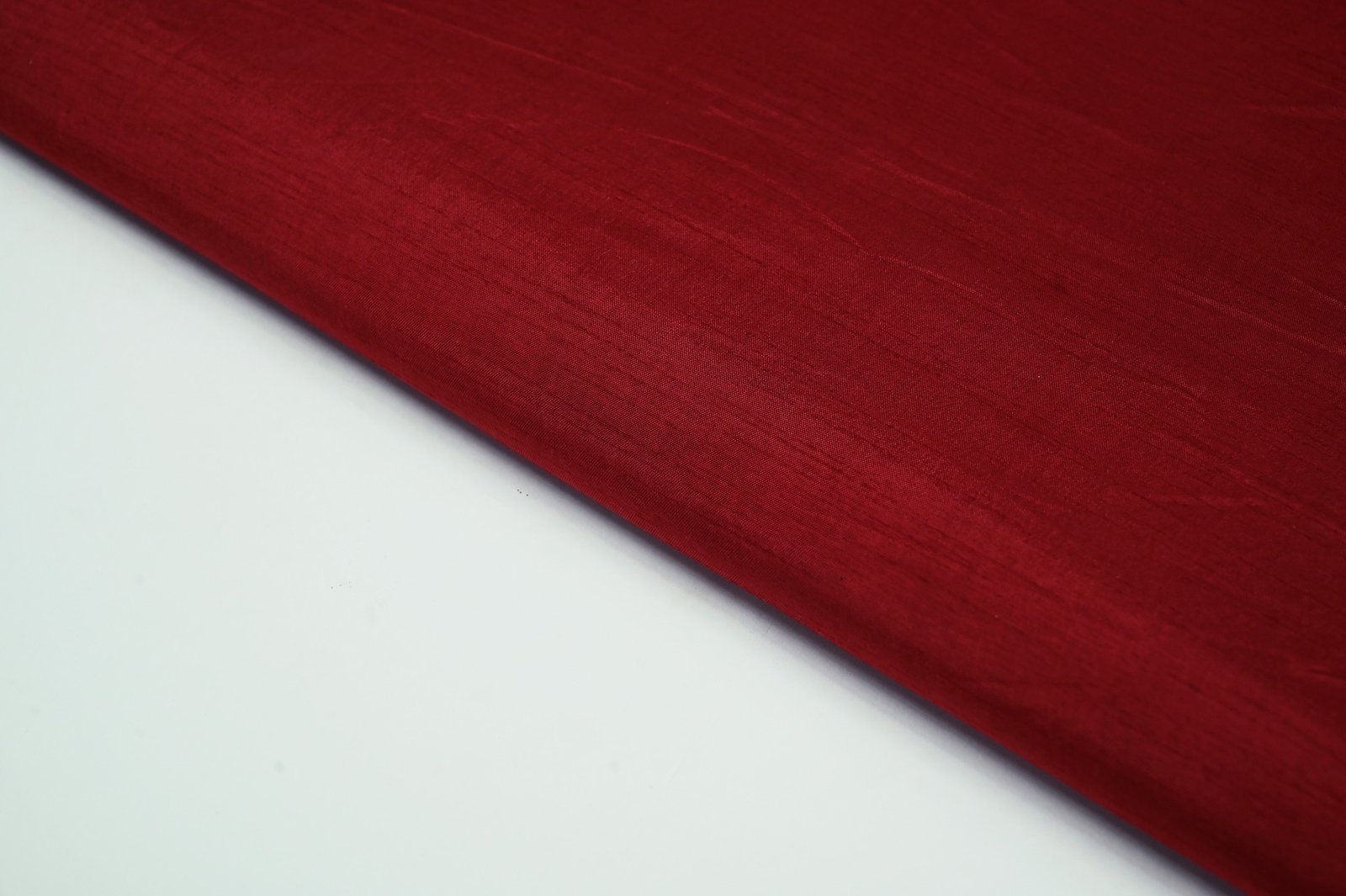 LIPSTICK MAROON COLOR DOLA SILK PLAIN 9826