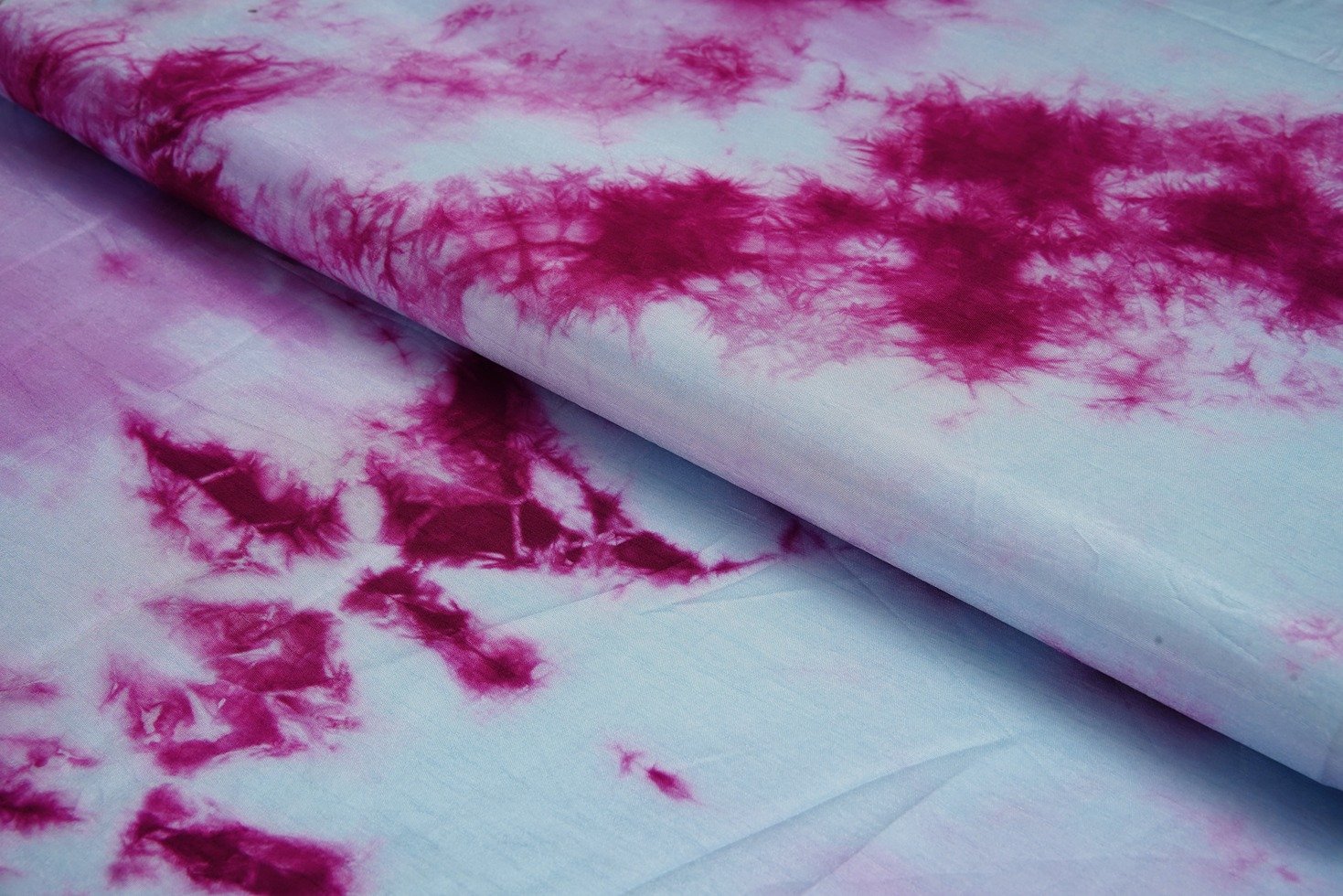 HOT PINK COLOR WISCOSS DOLA SILK CREAM HANDMADE CRUSH BANDHNI MOTIVE PATTERN PRINTED FABRIC 10229
