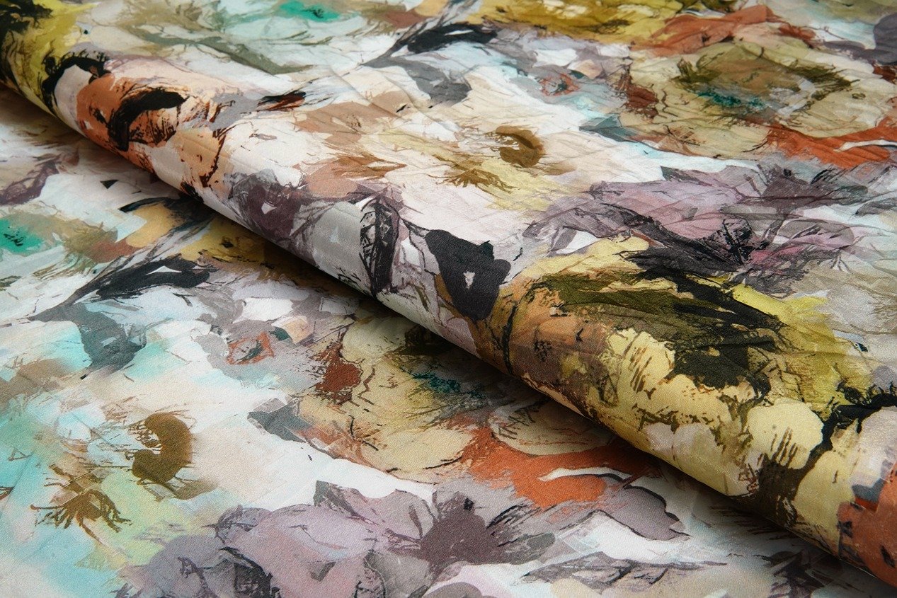 MAROON COLOR DIGITAL BOX CHAIN PATTERN VISCOSE CHINON PRINT  9885