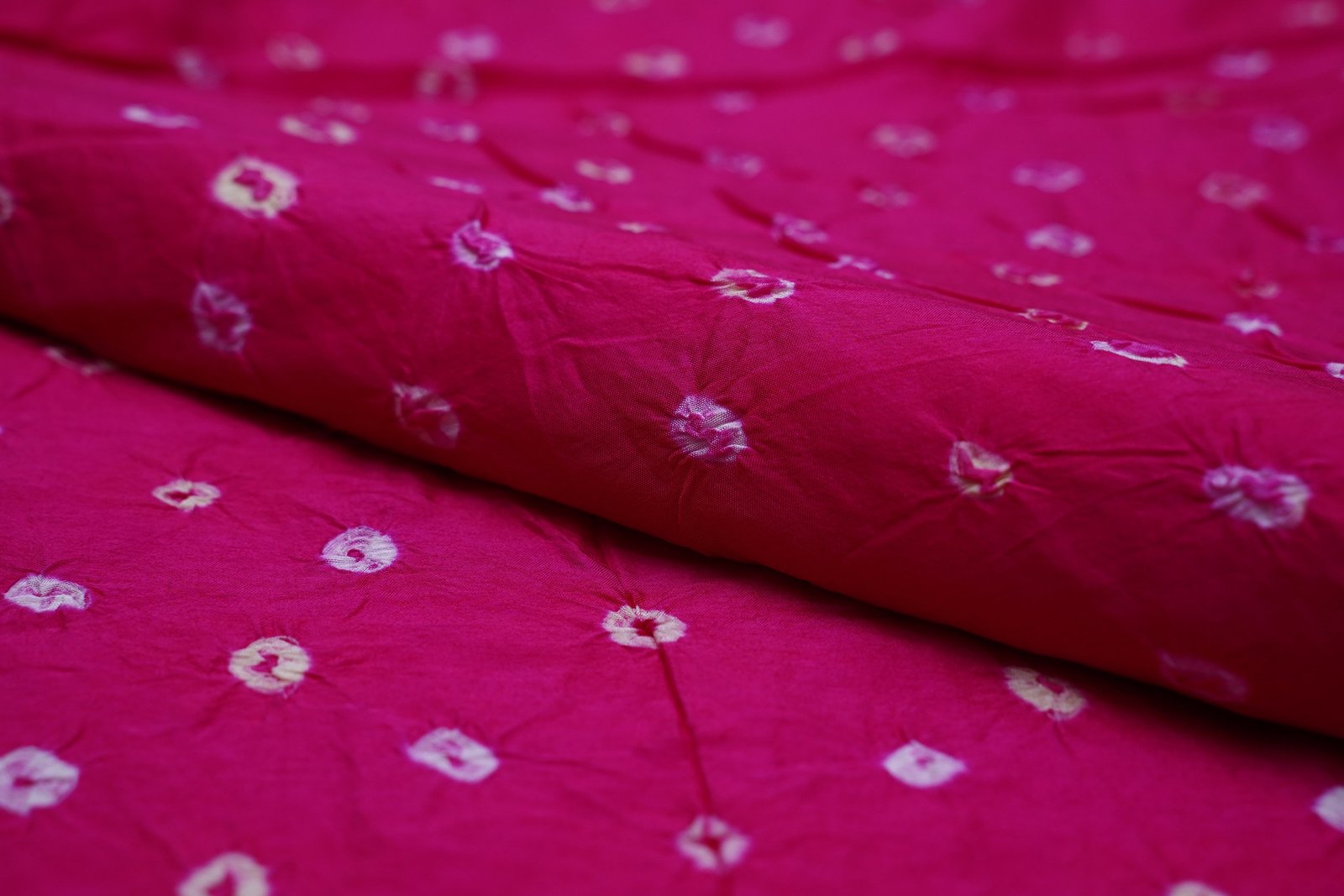 HOT PINK COLOR WISCOSS DOLA SILK CREAM HANDMADE CRUSH BANDHNI MOTIVE PATTERN PRINTED FABRIC 10229