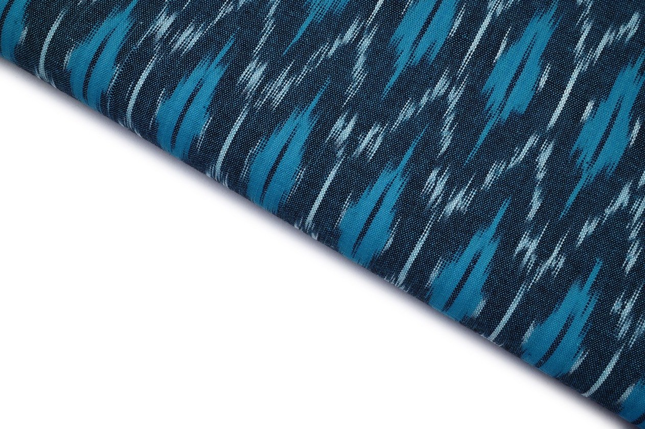 DEEP DENIM BLUE COLOR GEOMETRIC CHAIN WEAVE PATTERN MERSERISE COTTON IKKAT FABRIC 10632