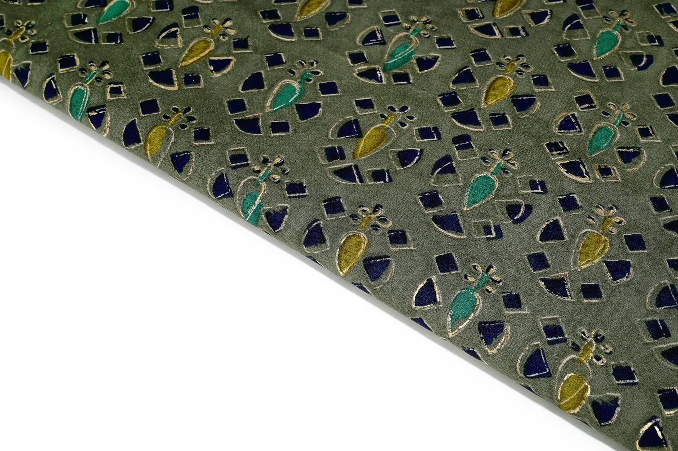 DUSTY JUNGLE GREEN COLOR WISCOSS MUSLIN DIGITAL FOIL MOTIVE PATTERN PRINTED FABRIC 9065