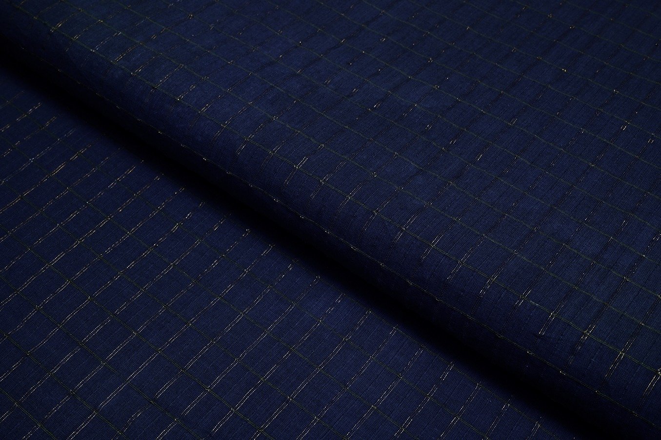 BANKER BLUE COLOR COTTON WHITE THREAD CHAIN STITCH WEAVE SQUARE CHAIN LINKED PATTERN HANDLOOM FABRIC 11663