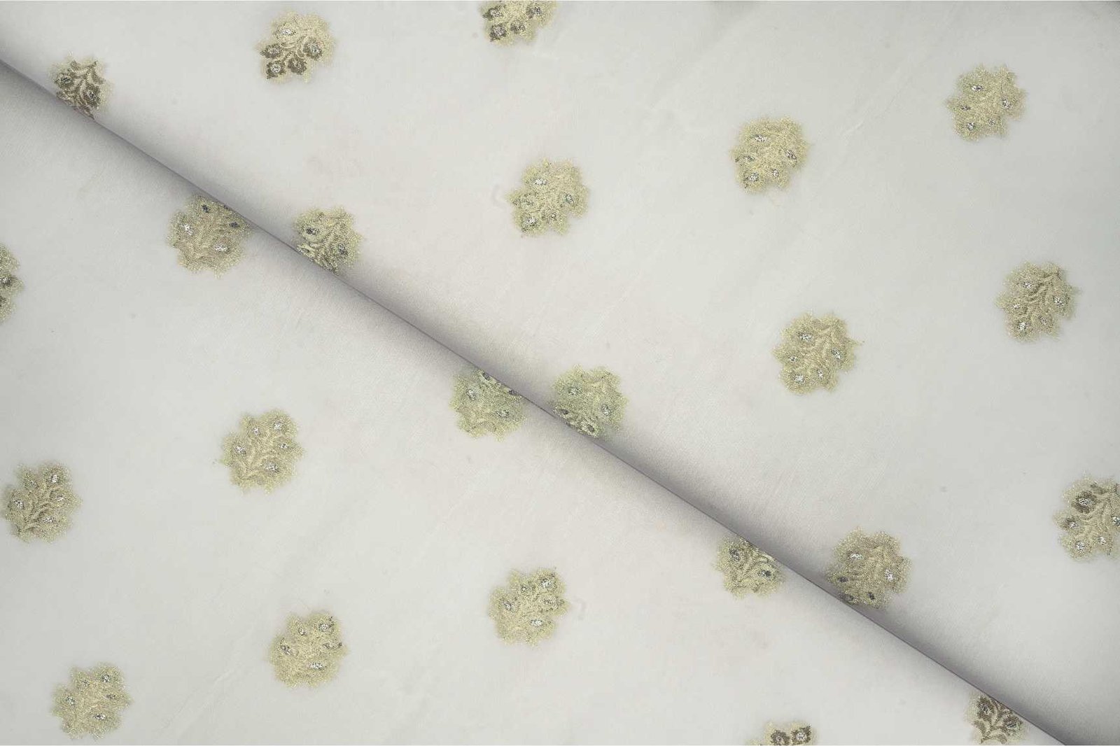 DIABLE  OFF WHITE COLOR WISCOSS GEORGET GOLD EMBOSS CRUSH WEAVE LEAF  MOTIVE PATTERN JAQARD FABRIC 10788