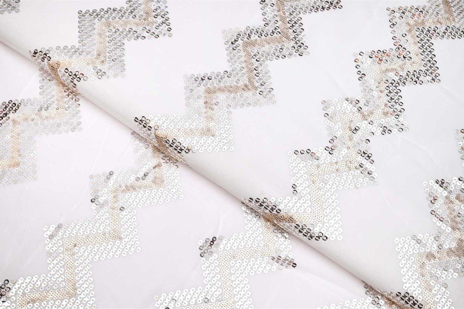 DIABLE  OFF WHITE COLOR WISCOSS GEORGET GOLD EMBOSS CRUSH WEAVE LEAF  MOTIVE PATTERN JAQARD FABRIC 10788